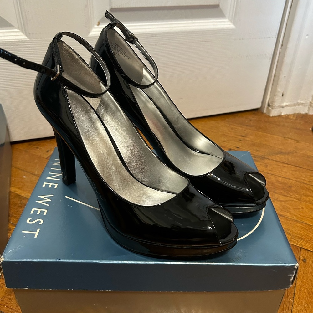 Nine West Glossy Black Peep Toe Heels